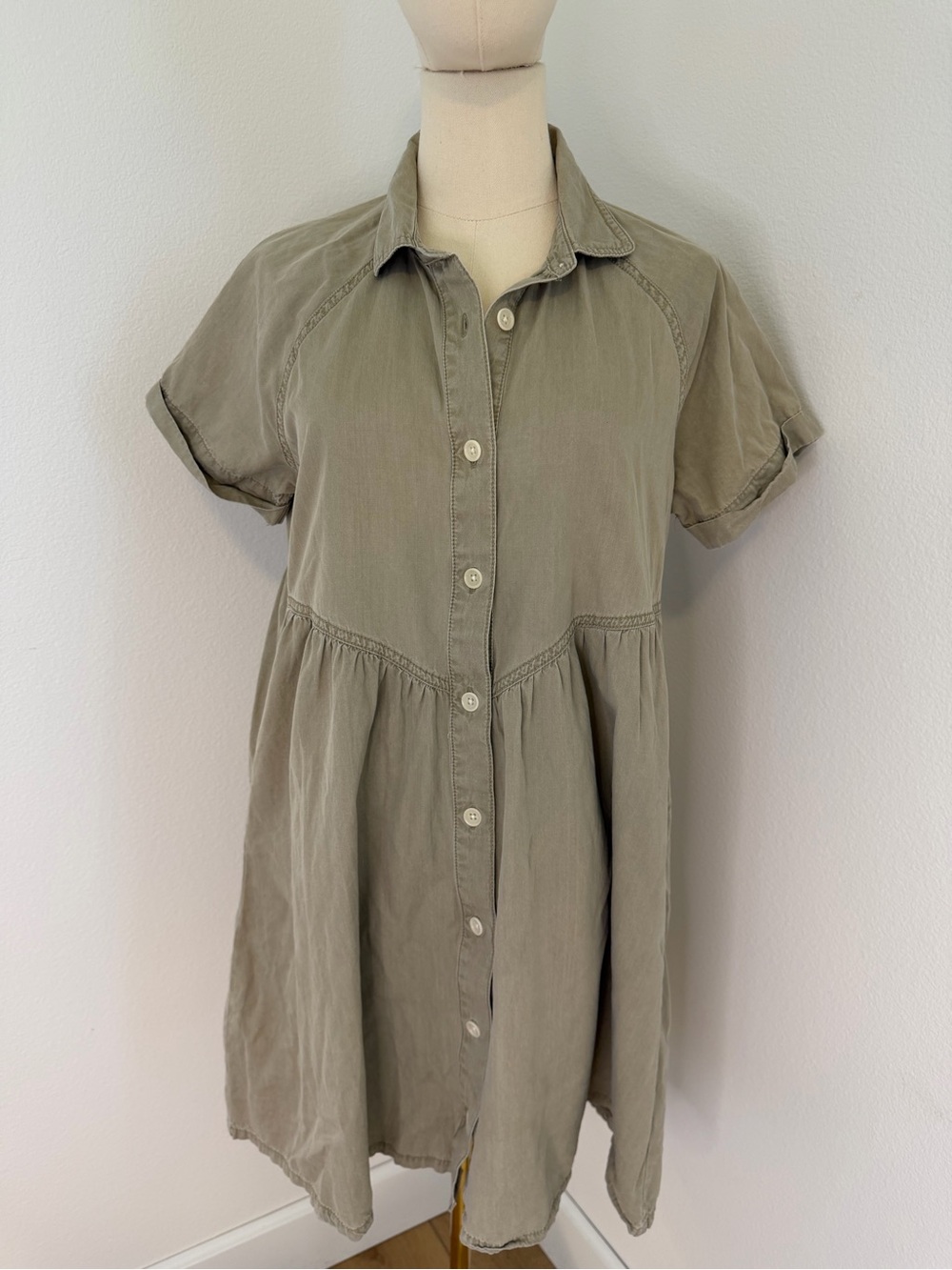 Pact Organic Casual Button Down Mini Dress in Olive Green Size Medium